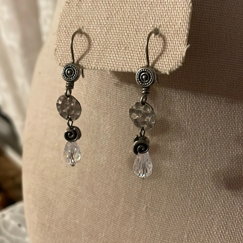 Drop earrings